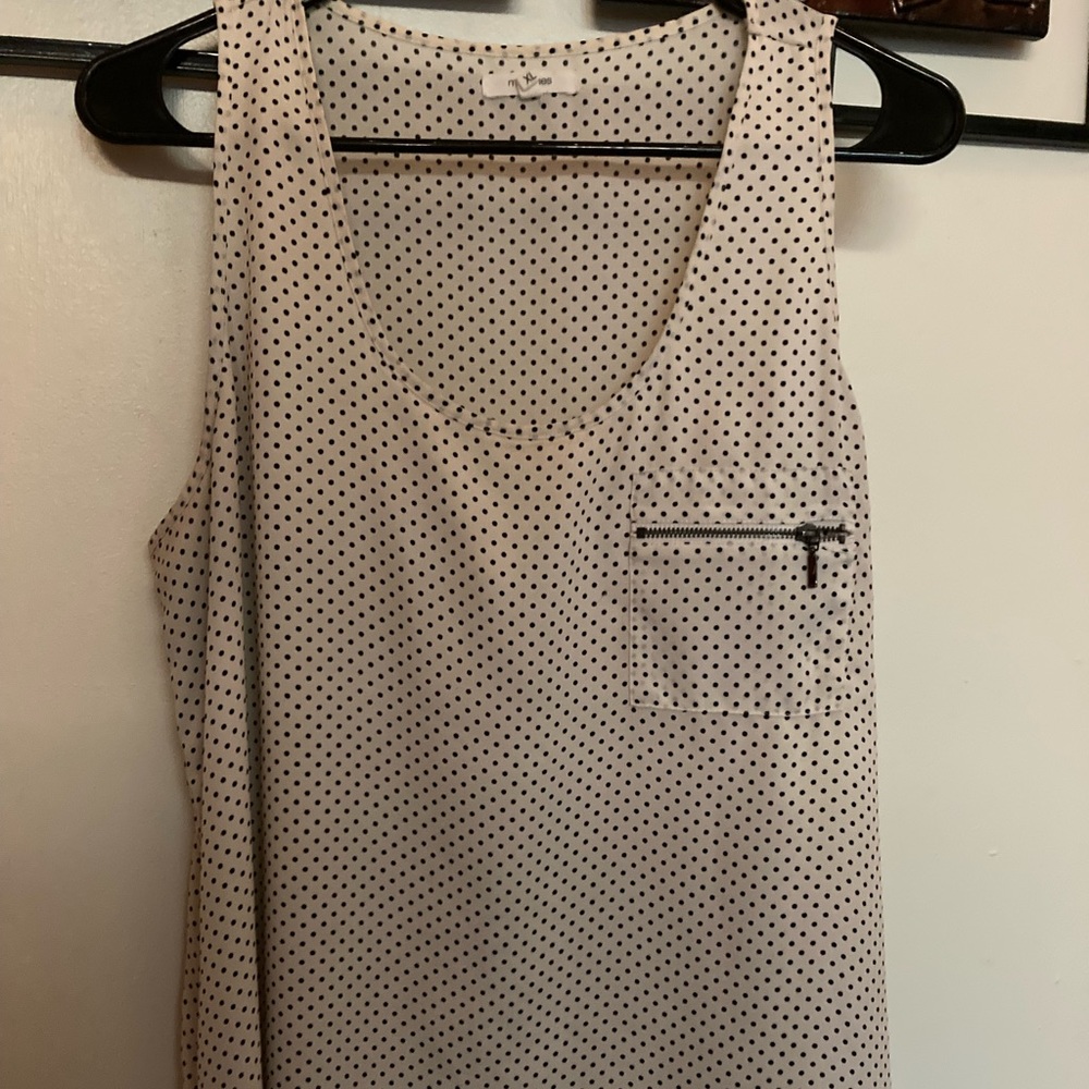 Maurice’s tank top